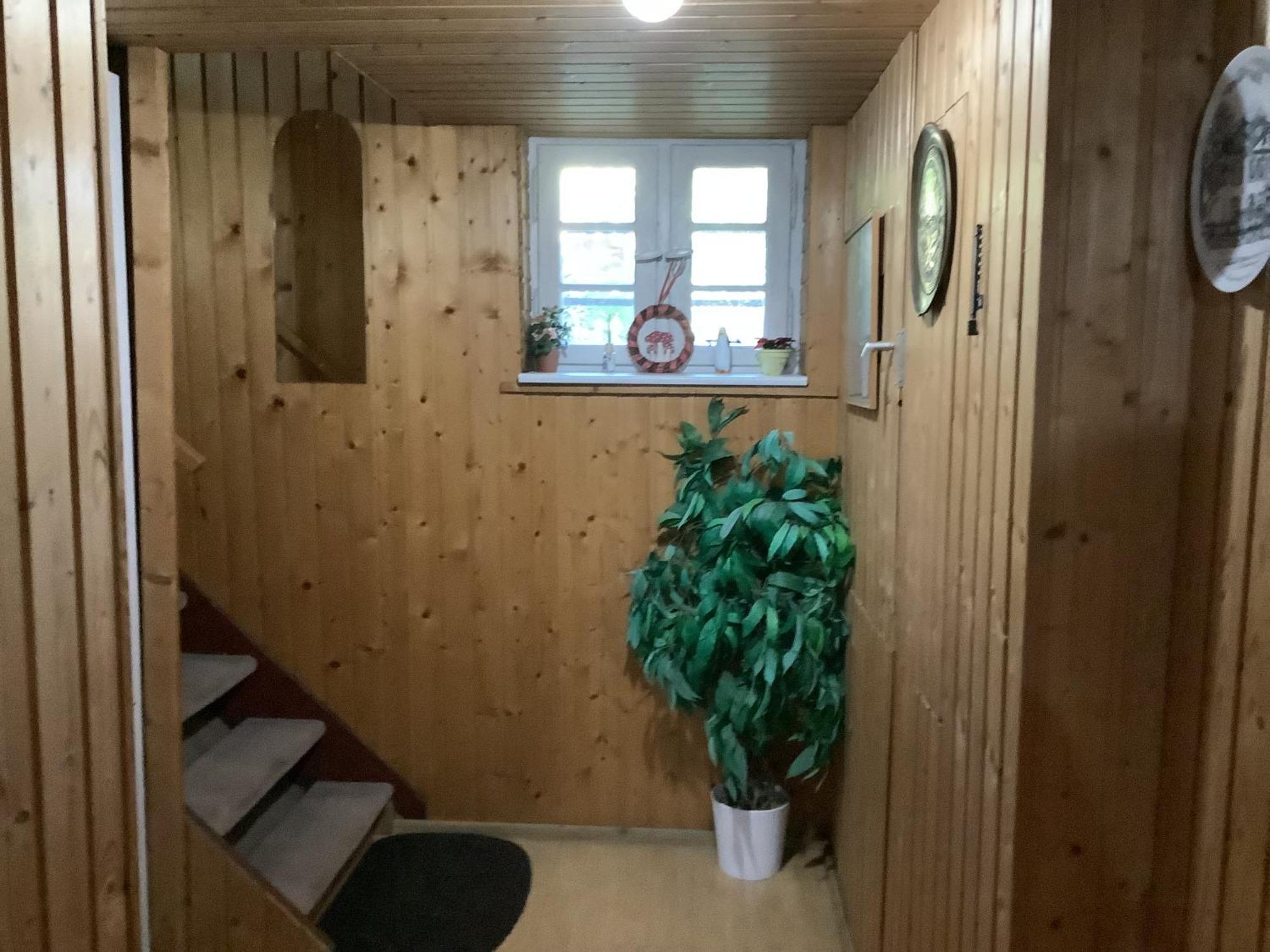 Schoenes Doppelbettzimmer Im Untergeschoss Inkl Parkplatz Nach Verfuegbarkeit Essen Exteriér fotografie